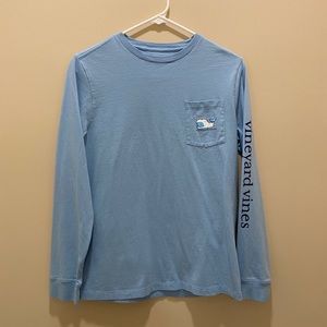 NWOT Winter Vineyard Vines Tee
